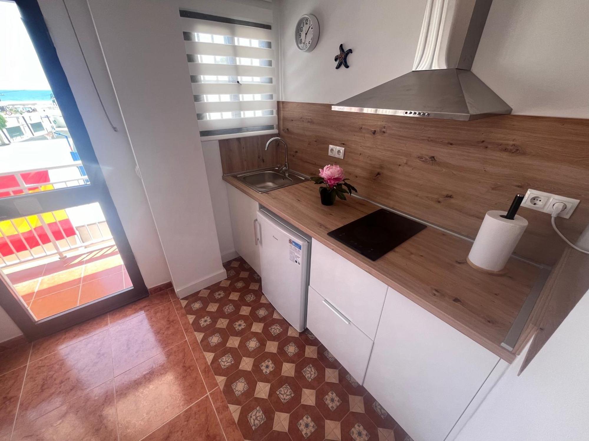 Apartamento Lidia Planta 1, La Carihuela 1ª Linea Playa, Vistas Mar, 1 Dormitorio, 52 M2, 1-3 Huesped, Amplio Balcon, Wifi Торремолинос Экстерьер фото