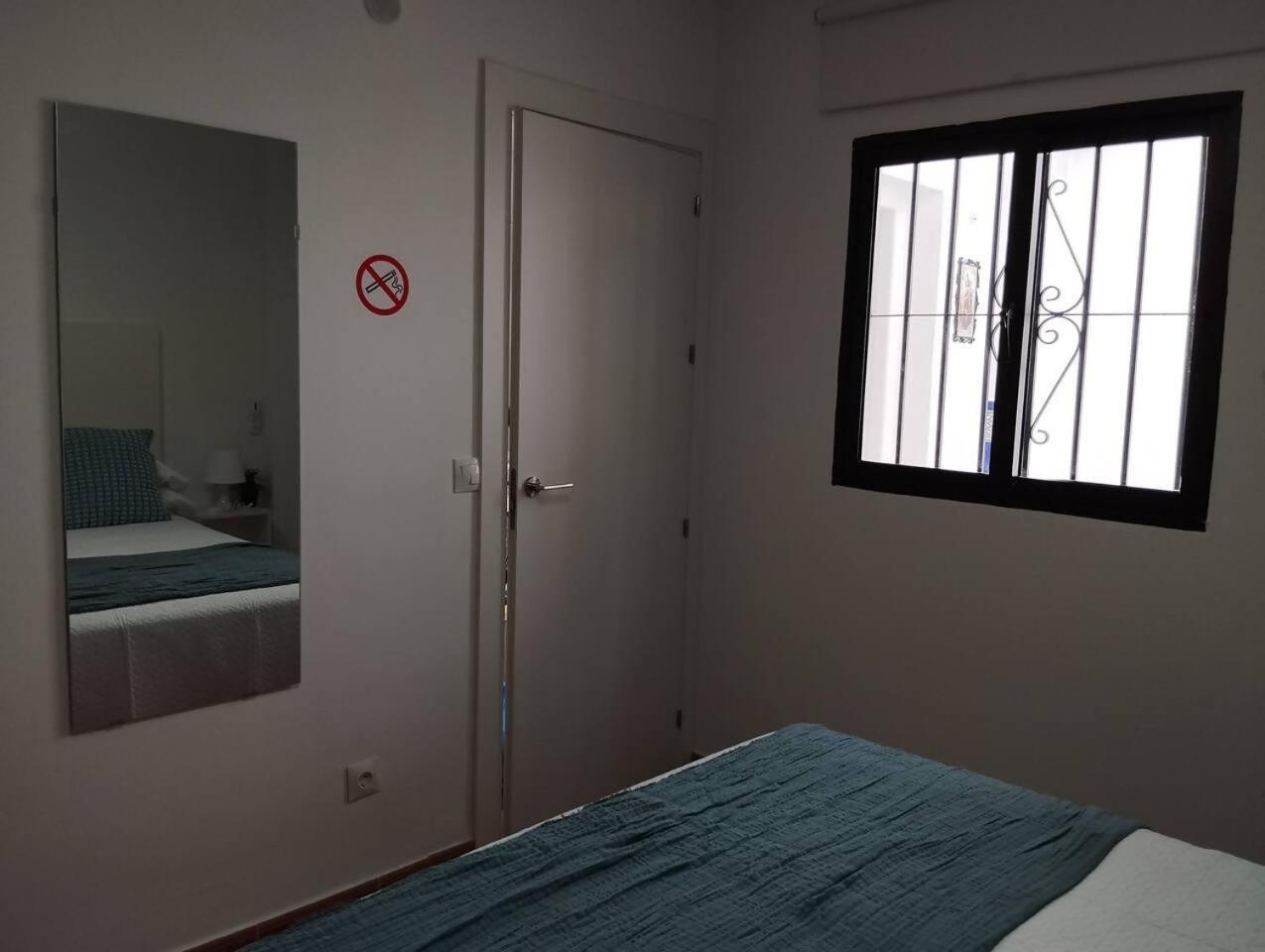 Apartamento Lidia Planta 1, La Carihuela 1ª Linea Playa, Vistas Mar, 1 Dormitorio, 52 M2, 1-3 Huesped, Amplio Balcon, Wifi Торремолинос Экстерьер фото