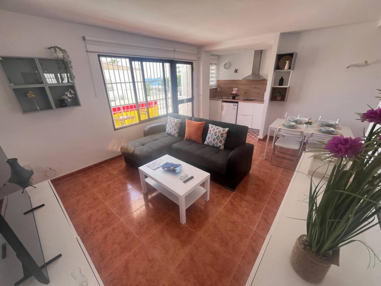 Apartamento Lidia Planta 1, La Carihuela 1ª Linea Playa, Vistas Mar, 1 Dormitorio, 52 M2, 1-3 Huesped, Amplio Balcon, Wifi Торремолинос Экстерьер фото