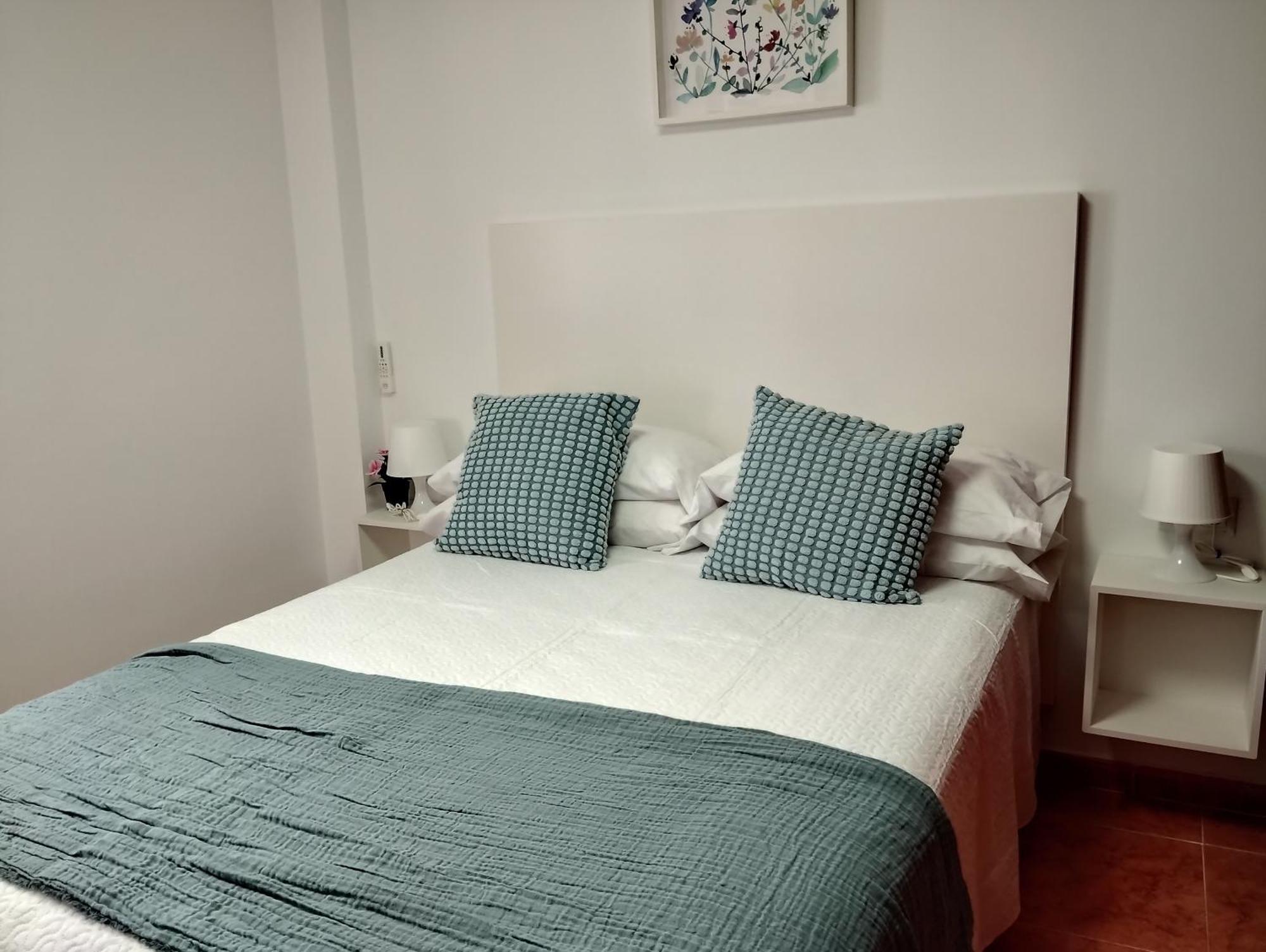 Apartamento Lidia Planta 1, La Carihuela 1ª Linea Playa, Vistas Mar, 1 Dormitorio, 52 M2, 1-3 Huesped, Amplio Balcon, Wifi Торремолинос Экстерьер фото